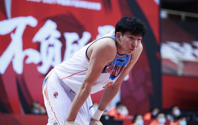 战报莫兰特复出34+8送压哨绝杀!灰熊24分神逆转鹈鹕NBA新赛季常规赛继续进行，孟菲斯灰熊队（7胜19负）翻盘终止连败。